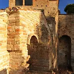 Borgo Marano كوبرا ماريتيما