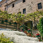 Borgo Marano 住宿加早餐酒店 *